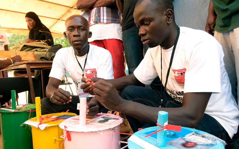 Stimmenauszählung in Banjul, der Hauptstadt Gambias