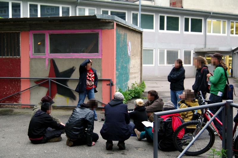 Am 20.05.2010 gab es einen Rundgang zur Geschichte der Besetzungen in Freiburg