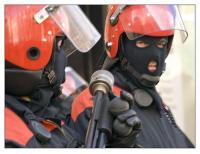 Spanische Polizei mit Gummigeschosse