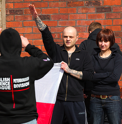 EDL Hitlergruß