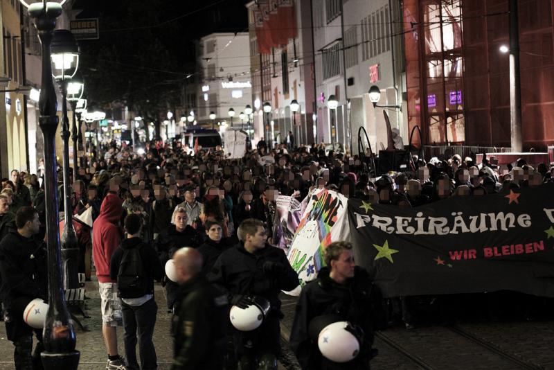 nachtanz Demo (foto: ag-freiburg)