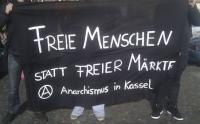 Das Foto stammt von unseren Genoss*innen der Anarchistischen Aktion & Organisation Kassel, die sich bereits in der Vergangenheit an einer Demonstration gegen TTIP beteiligten. (https://a-o-ks.org/)