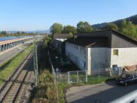 Road, Train line, housing. frsw.de