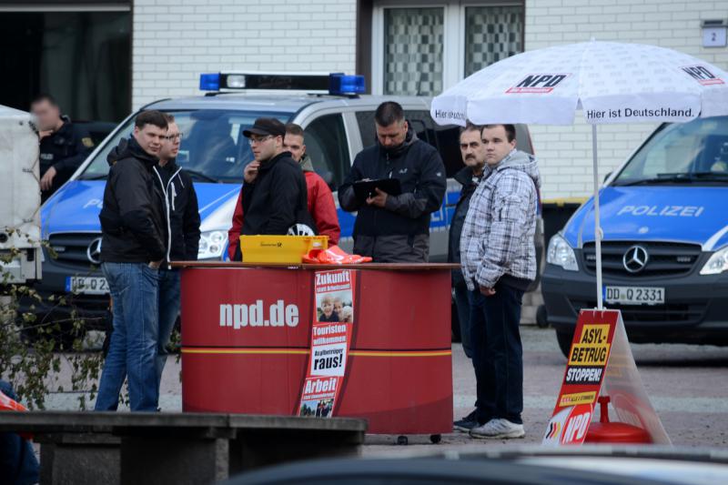 NPD-Kundgebung am 14. Mai 2014 in Rötha 1