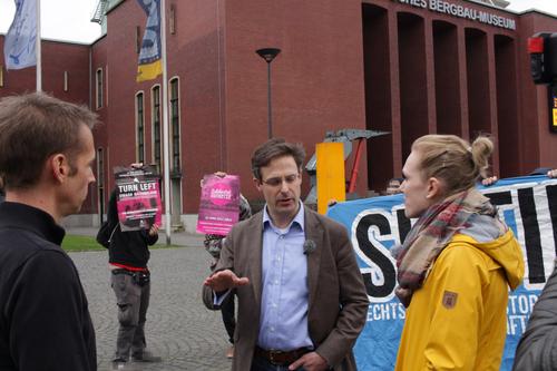 Marcus Pretzell und Protest am Bergbaumuseum