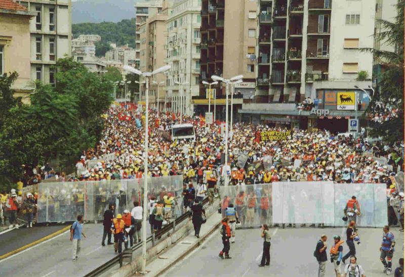 Demonstration vom Stadion Carlini (Foto: Azzoncao)