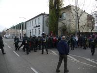 Polizei drängt Demonstrant_innen gewaltsam zurück