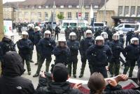 Polizeiabsperrung an der Nazikundgebung