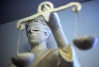 Justizia ist blind. Aber müssen Anwälte jedes Mandat annehmen?
Foto: dpa/Steffen