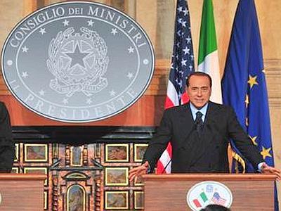 berlusconi_bandiera_usa_foto_presidenza_consiglio--400x300.jpg