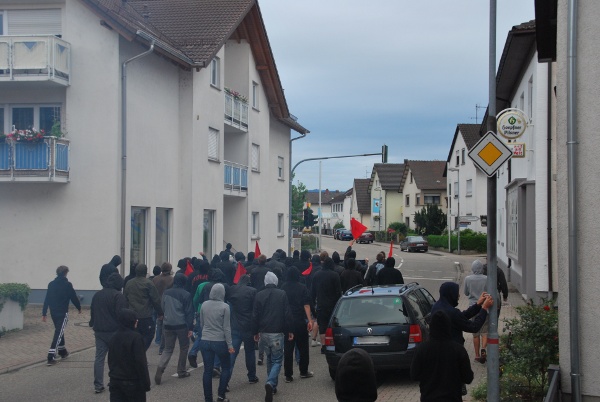 Sponti vor dem Wohnhaus von Freya L.