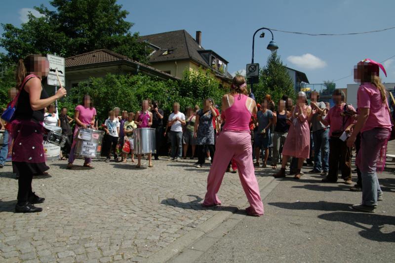 Sambaband zeigt Solidarität