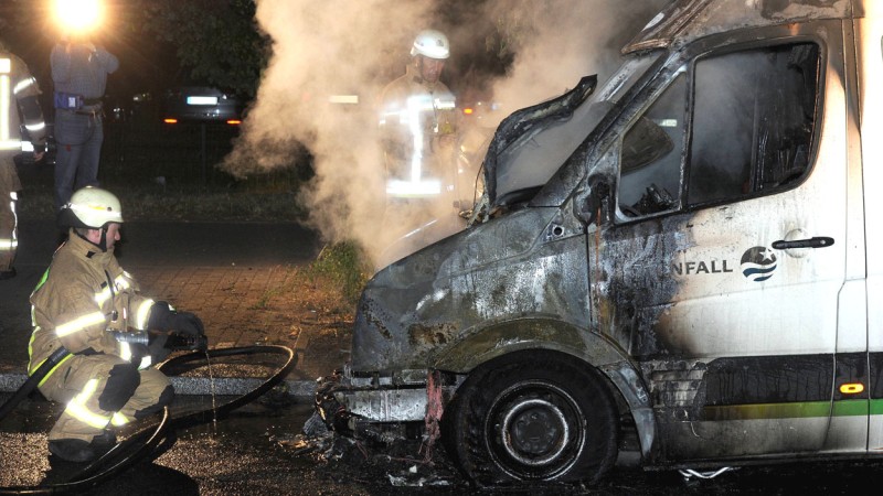 Passanten hatten die Flammen bemerkt und die Feuerwehr gerufen