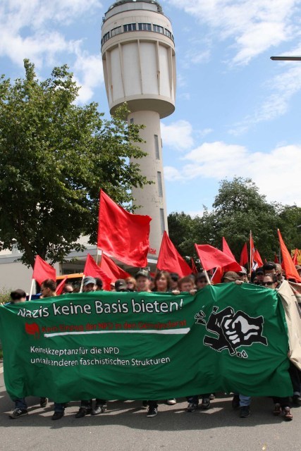 Nazis keine Basis bieten!