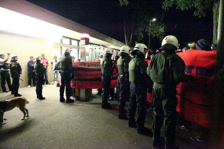 Protest am Bahnhof