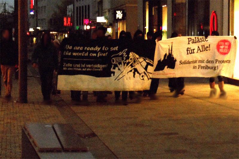 Spontane Demonstration wegen Räumung des IvI in Reutlingen - 01