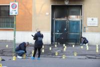 Selbstgebaute Bombe vor der Polizeiakademie von Brescia platziert – Für einen Schwarzen Dezember