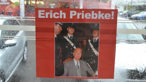 Naziplakat Erich Priebke