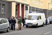 Der Polizeiabschnitt 51 in der Wedekindstraße war am frühen Montagmorgen Schauplatz eines Anschlags