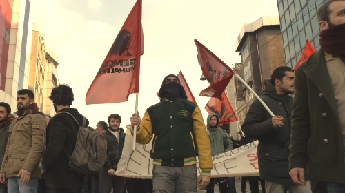 Clashes break out as çapulers march to reclaim their city