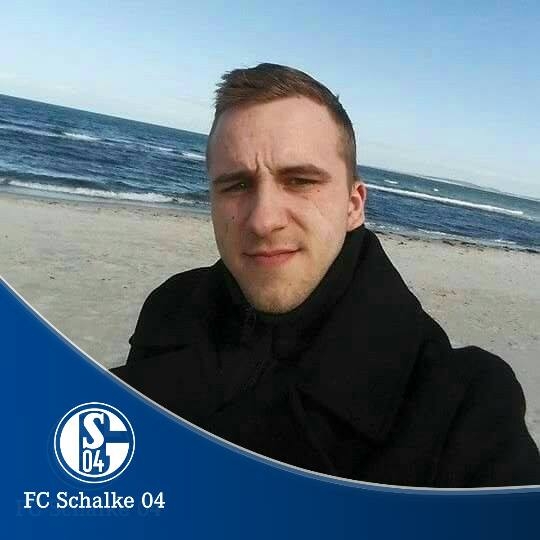 Manuel Schmidt - Profilbild auf Facebook - 25.05.2016