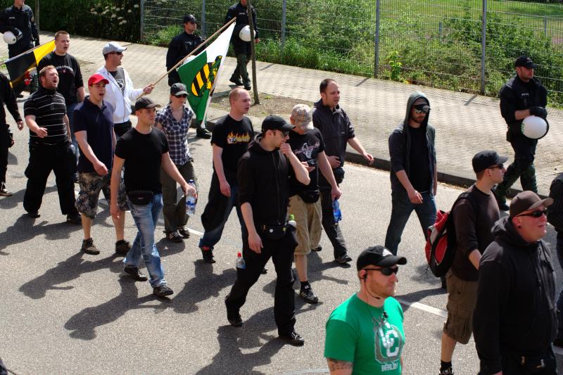 Nazis am 1. Mai 2012 in Speyer - 50