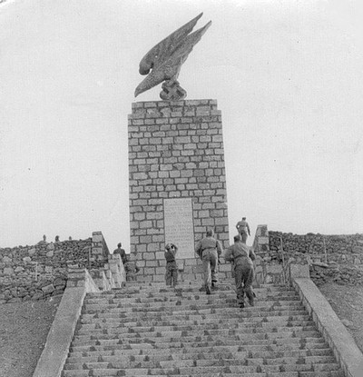 1941 eingeweihtes Fallschirmjäger Monument bei Chania auf Kreta