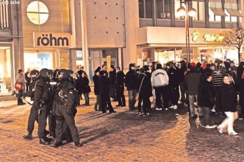 Protest gegen Sarrazin in Sindelfingen